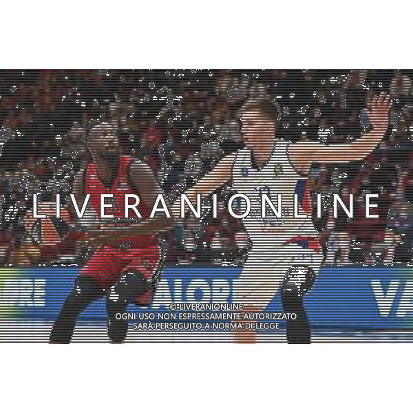 ¬© TVRG Jerian Grant (Milano) e Filip Petrusev (Istanbul) AX Armani Exchange Milano vs Anadolu Efes Istanbul Turkish Airlines EuroLeague - 4a giornata regular season Assago (MI) 15-10-2021 Mediolanum Forum foto Roberto Garavaglia/ag. Aldo Liverani sas/AGENZIA ALDO LIVERANI SAS