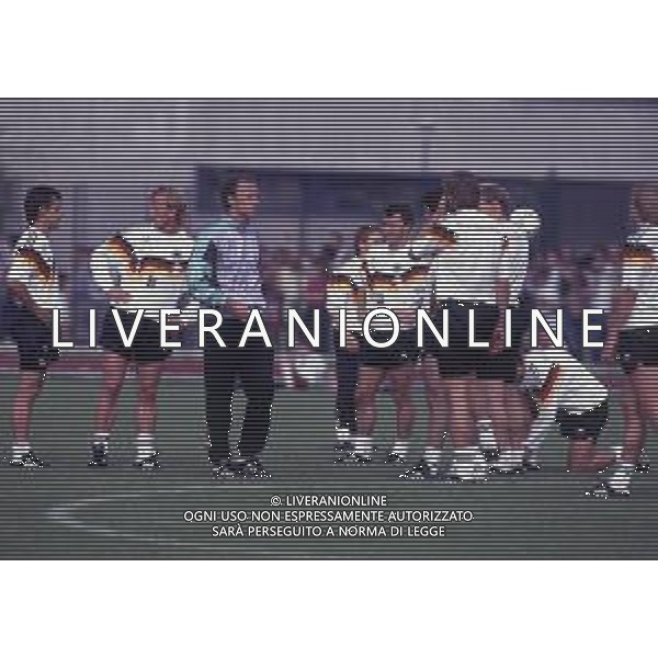 RETROSPETTIVA FRANZ BECKENBAUER CALCIATORE NELLA FOTO FRANZ BECKENBAUER ALLENATORE NAZIONALE GERMANIA OVEST NELL\'ANNO 1990 AI MONDIALI DI ITALIA 90 AG ALDO LIVERANI SAS