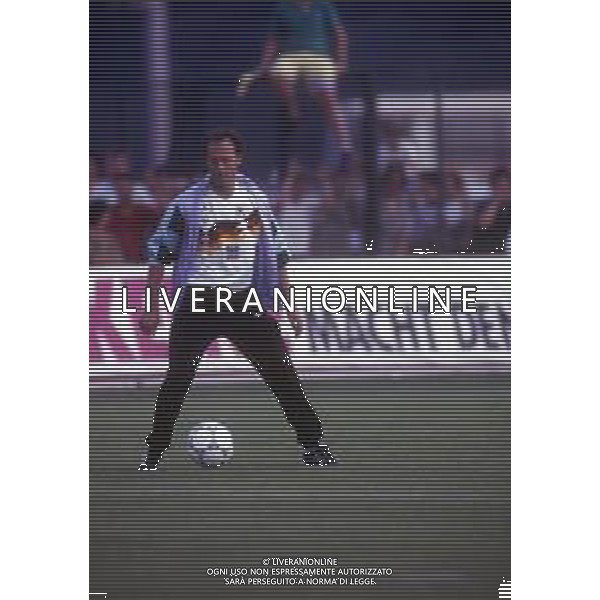 RETROSPETTIVA FRANZ BECKENBAUER CALCIATORE NELLA FOTO FRANZ BECKENBAUER ALLENATORE NAZIONALE GERMANIA OVEST NELL\'ANNO 1990 AI MONDIALI DI ITALIA 90 AG ALDO LIVERANI SAS