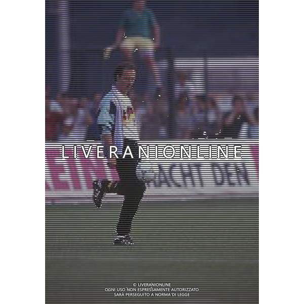 RETROSPETTIVA FRANZ BECKENBAUER CALCIATORE NELLA FOTO FRANZ BECKENBAUER ALLENATORE NAZIONALE GERMANIA OVEST NELL\'ANNO 1990 AI MONDIALI DI ITALIA 90 AG ALDO LIVERANI SAS