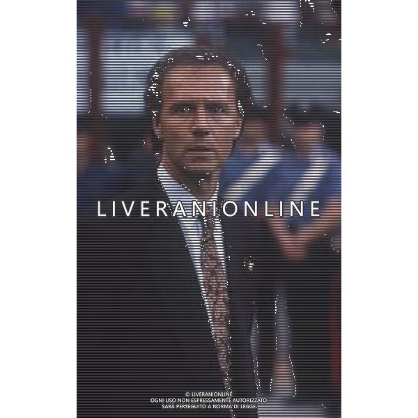 RETROSPETTIVA FRANZ BECKENBAUER CALCIATORE NELLA FOTO FRANZ BECKENBAUER ALLENATORE NAZIONALE GERMANIA OVEST NELL\'ANNO 1990 AI MONDIALI DI ITALIA 90 AG ALDO LIVERANI SAS