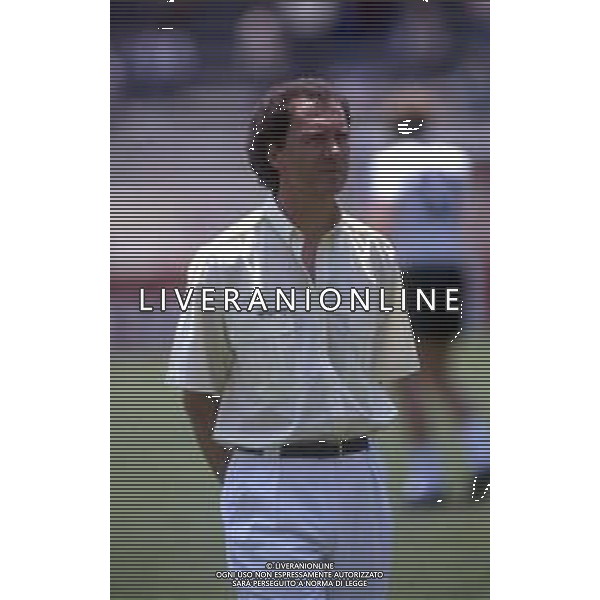 RETROSPETTIVA FRANZ BECKENBAUER CALCIATORE NELLA FOTO FRANZ BECKENBAUER ALLENATORE NAZIONALE GERMANIA OVEST NELL\'ANNO 1986 AI MONDIALI DI CALCIO MESSICO 86 AG ALDO LIVERANI SAS 