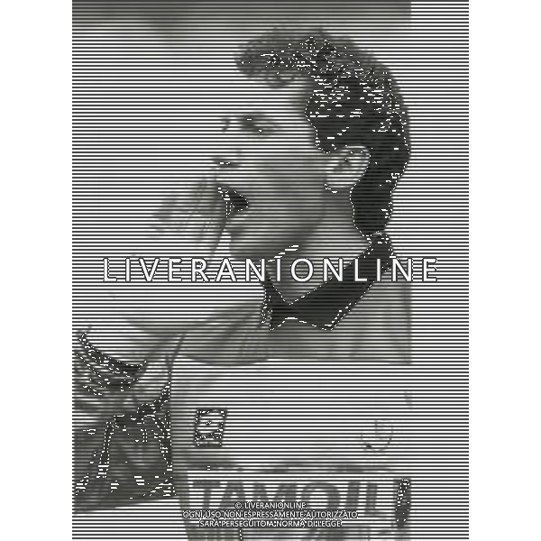 RETROSPETTIVA FABRIZIO FERRON CALCIATORE NELLA FOTO FABRIZIO FERRON CON LA MAGLIA DELL\'ATALANTA CALCIO AG ALDO LIVERANI SAS