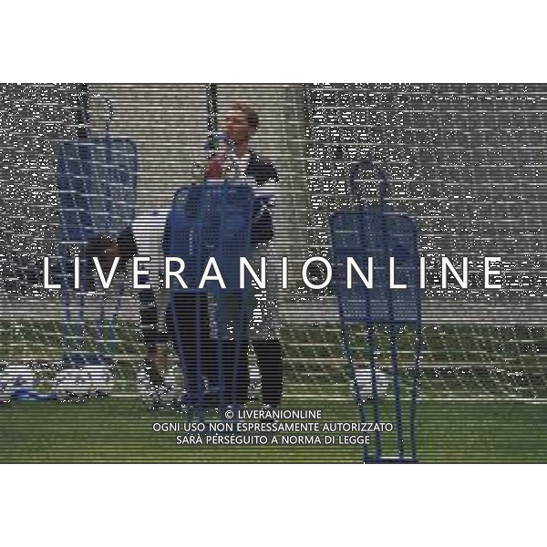 RETROSPETTIVA FABRIZIO FERRON CALCIATORE NELLA FOTO FABRIZIO FERRON CON LA MAGLIA DELLA SAMPDORIA CALCIO AG ALDO LIVERANI SAS
