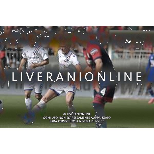 17-10-2021. Cagliari Calcio - U.C. Sampdoria. 8° giornata Serie A calcio 2021-2022. Italia, Sardegna, Cagliari, Stadio Unipol Domus. Salvatore Moi/Aldo Liverani s.a.s. Nella foto: Valerio Verre Sampdoria, Morten Thorsby Sampdoria, Martin Caceres Cagliari ©MOI/AGENZIA ALDO LIVERANI SAS