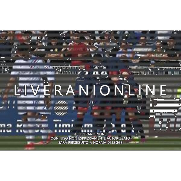 17-10-2021. Cagliari Calcio - U.C. Sampdoria. 8° giornata Serie A calcio 2021-2022. Italia, Sardegna, Cagliari, Stadio Unipol Domus. Salvatore Moi/Aldo Liverani s.a.s. Nella foto: esultanza dopo il gol di Martin Caceres Cagliari ©MOI/AGENZIA ALDO LIVERANI SAS