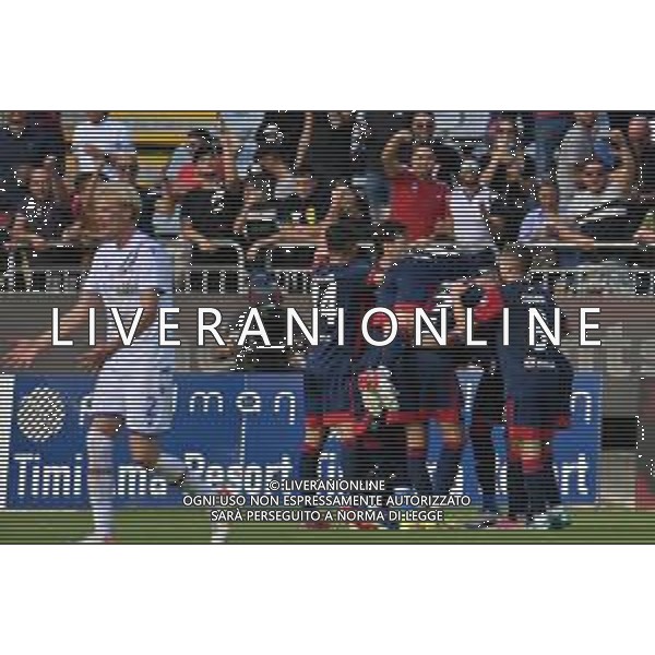 17-10-2021. Cagliari Calcio - U.C. Sampdoria. 8° giornata Serie A calcio 2021-2022. Italia, Sardegna, Cagliari, Stadio Unipol Domus. Salvatore Moi/Aldo Liverani s.a.s. Nella foto: esultanza dopo il gol di Martin Caceres Cagliari ©MOI/AGENZIA ALDO LIVERANI SAS
