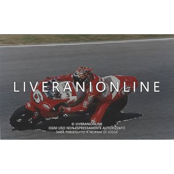 RETROSPETTIVA MAX BIAGGI MOTOCICLISMO NELLA FOTO MAX BIAGGI NELL\'ANNO 1998 500cc CON LA YAMAHA ARCHIVIO DANILO RECALCATI-AG ALDO LIVERANI SAS