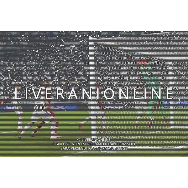 Torino 17.10.2021 Stadio Allianz Stadium ©Alessandro Falzone/Agenzia Aldo Liverani Juventus vs Roma Serie A Tim 2021/2022 Nella foto : Tammy Abraham ©FALZONE/AGENZIA ALDO LIVERANI SAS