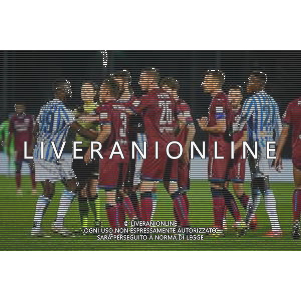 GriffoniE/LMedia - AS Cittadella vs SPAL - Italian Football Championship League BKT 2021/2022 17 October 2021 - Pier Cesare Tombolato stadium, Cittadella (PD), Italy Photo showing: The referee of the match Maria Sole Ferrieri Caputi inside the rage between Emmanuel Latte Lath (SPAL) and Cittadella players @GriffoniE/LMedia/AGENZIA ALDO LIVERANI SAS