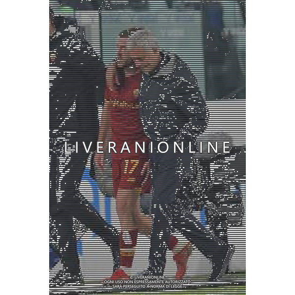 Torino 17.10.2021 Stadio Allianz Stadium ©Alessandro Falzone/Agenzia Aldo Liverani Juventus vs Roma Serie A Tim 2021/2022 Nella foto : VERETOUT CONSOLATO DA JOSE\' MOURINHO A FINE GARA ©FALZONE/AGENZIA ALDO LIVERANI SAS