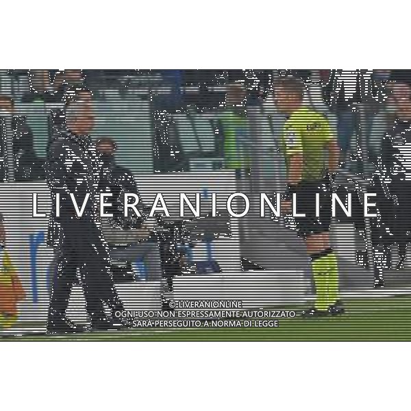 Torino 17.10.2021 Stadio Allianz Stadium ©Alessandro Falzone/Agenzia Aldo Liverani Juventus vs Roma Serie A Tim 2021/2022 Nella foto : Josè Murinho vs Daniele Orsato