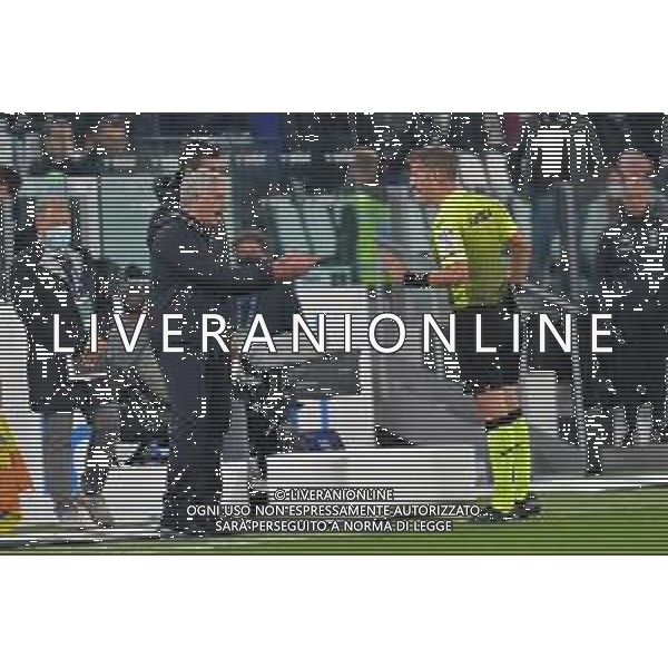 Torino 17.10.2021 Stadio Allianz Stadium ©Alessandro Falzone/Agenzia Aldo Liverani Juventus vs Roma Serie A Tim 2021/2022 Nella foto : Josè Murinho vs Daniele Orsato