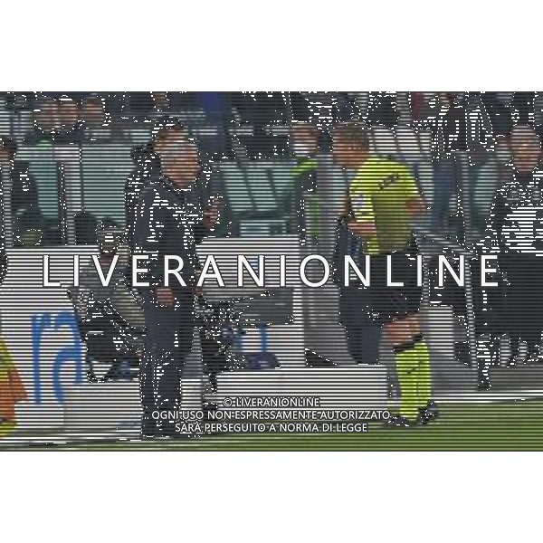 Torino 17.10.2021 Stadio Allianz Stadium ©Alessandro Falzone/Agenzia Aldo Liverani Juventus vs Roma Serie A Tim 2021/2022 Nella foto : Josè Murinho vs Daniele Orsato