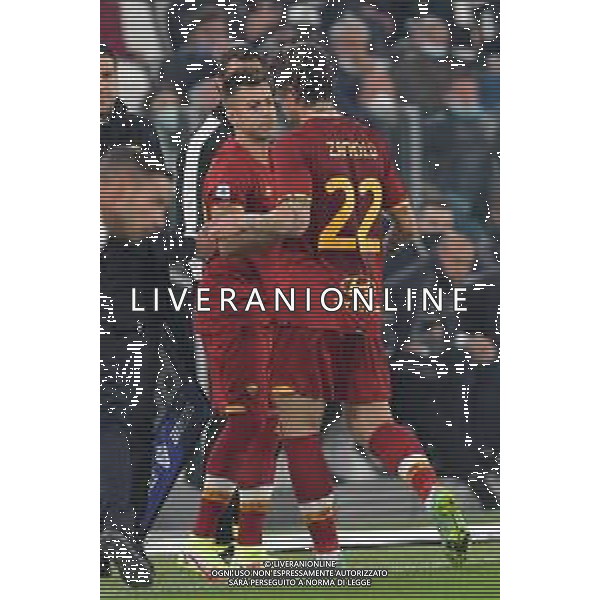 Torino 17.10.2021 Stadio Allianz Stadium ©Alessandro Falzone/Agenzia Aldo Liverani Juventus vs Roma Serie A Tim 2021/2022 Nella foto : Niccolò Zaniolo sostituito da Stephan El Shaarawy per infortunio