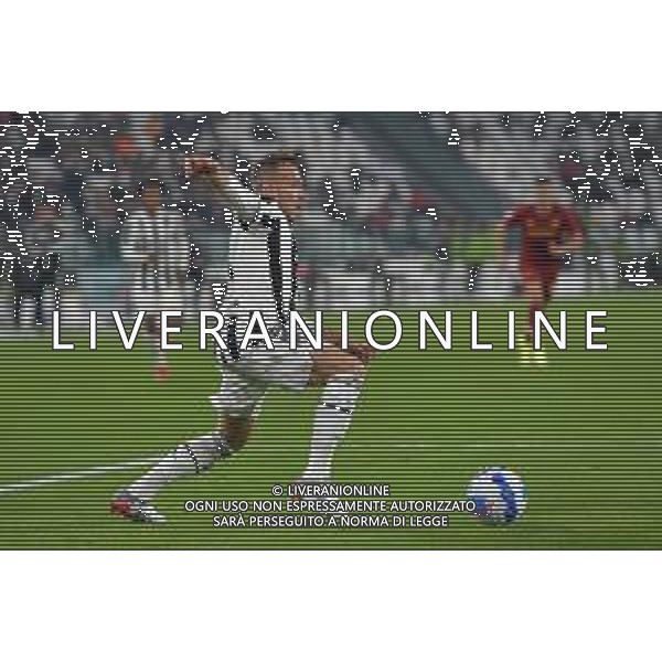 Torino 17.10.2021 Stadio Allianz Stadium ©Alessandro Falzone/Agenzia Aldo Liverani Juventus vs Roma Serie A Tim 2021/2022 Nella foto : Arthur