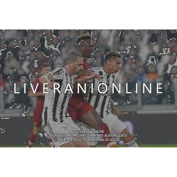 Torino 17.10.2021 Stadio Allianz Stadium ©Alessandro Falzone/Agenzia Aldo Liverani Juventus vs Roma Serie A Tim 2021/2022 Nella foto : Leonardo Bonucci-Tammy Abraham-Danilo