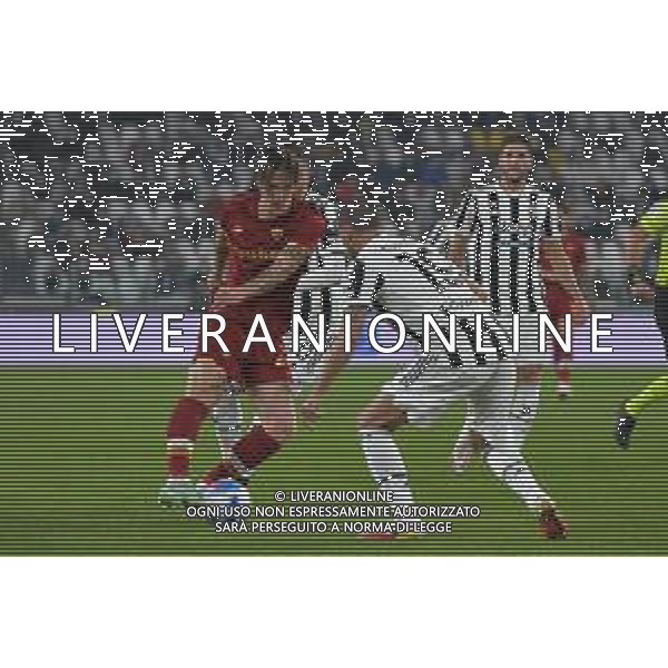 Torino 17.10.2021 Stadio Allianz Stadium ©Alessandro Falzone/Agenzia Aldo Liverani Juventus vs Roma Serie A Tim 2021/2022 Nella foto : Niccolò Zaniolo