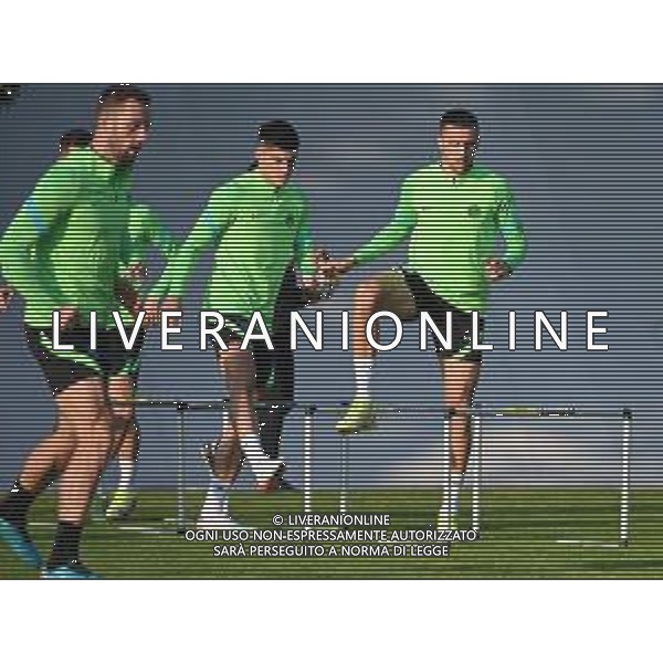¬© TVRG Allenamento Inter nella foto Joaquin Correa SX Matias Vecino DX Appiano Gentile (CO) 18-10-2021 Centro sportivo Suning in memoria di Angelo Moratti Allenamento dell\'Inter in preparazione della gara contro lo Sheriff Tiraspol valevole per la 3a giornata del gruppo D della fase a gironi della UEFA Champions League foto Roberto Garavaglia/ag. Aldo Liverani sas/AGENZIA ALDO LIVERANI SAS