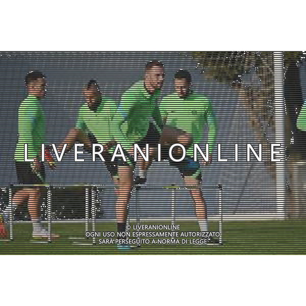 © TVRG Allenamento Inter nella foto Stefan de Vrij Appiano Gentile (CO) 18-10-2021 Centro sportivo Suning in memoria di Angelo Moratti Allenamento dell\'Inter in preparazione della gara contro lo Sheriff Tiraspol valevole per la 3a giornata del gruppo D della fase a gironi della UEFA Champions League foto Roberto Garavaglia/ag. Aldo Liverani sas/AGENZIA ALDO LIVERANI SAS