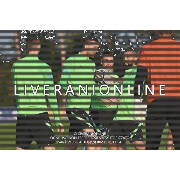 ¬© TVRG Allenamento Inter nella foto Edin Dzeko Appiano Gentile (CO) 18-10-2021 Centro sportivo Suning in memoria di Angelo Moratti Allenamento dell\'Inter in preparazione della gara contro lo Sheriff Tiraspol valevole per la 3a giornata del gruppo D della fase a gironi della UEFA Champions League foto Roberto Garavaglia/ag. Aldo Liverani sas/AGENZIA ALDO LIVERANI SAS