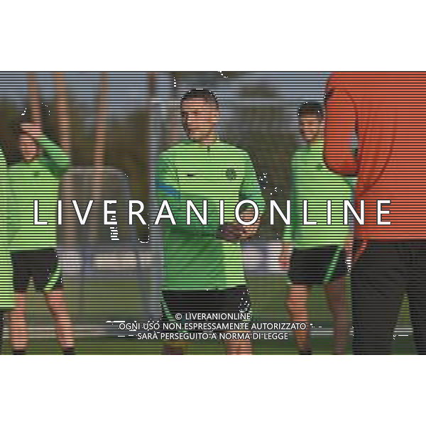 © TVRG Allenamento Inter nella foto Stefano Sensi Appiano Gentile (CO) 18-10-2021 Centro sportivo Suning in memoria di Angelo Moratti Allenamento dell\'Inter in preparazione della gara contro lo Sheriff Tiraspol valevole per la 3a giornata del gruppo D della fase a gironi della UEFA Champions League foto Roberto Garavaglia/ag. Aldo Liverani sas/AGENZIA ALDO LIVERANI SAS