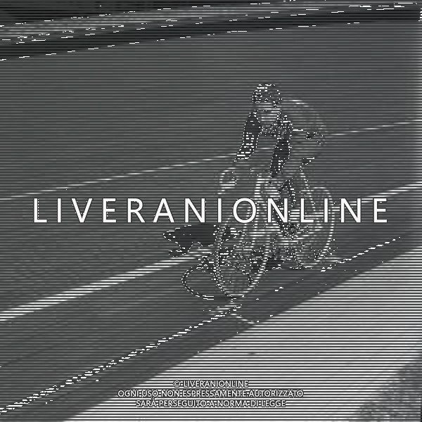 RETROSPETTIVA ROGER RIVIERE CICLISTA NELLA FOTO ROGER RIVIERE AL VELODROMO VIGORELLI PER IL RECORD DELL\'ORA 20-09-1958 AG ALDO LIVERANI SAS