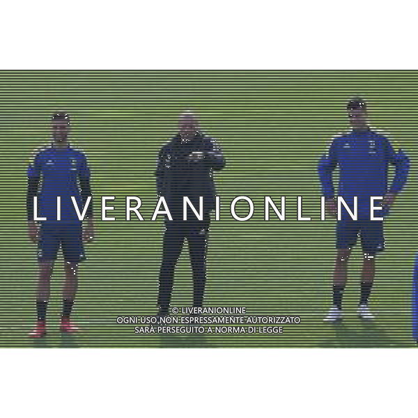 Torino 19.10.2021 Juventus Centre Continassa Allenamento rifinitura Champions League 2021/2022 ©Manuela Viganti/Ag. Aldo Liverani sas Nella foto: rodrigo bentancur, massimiliano allegri e alvaro morata ©VIGANTI/AGENZIA ALDO LIVERANI SAS