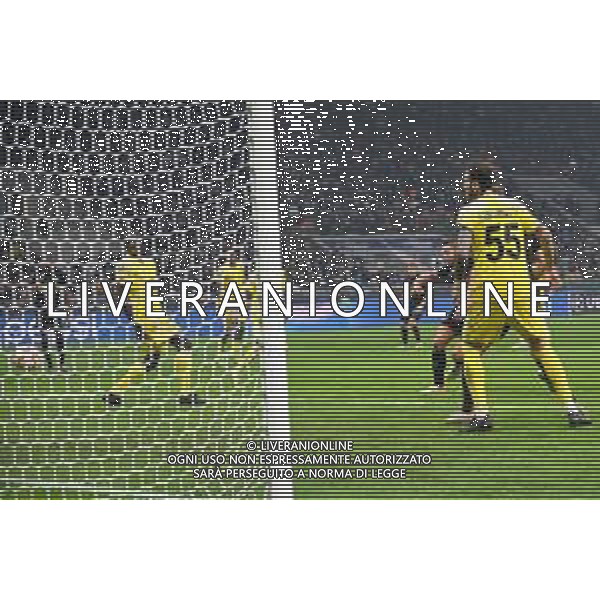 Strefan de Vrij (Inter) segna il gol del 3 a 1 Inter vs Sheriff Tiraspol UEFA Champions League fase a gironi 3a giornata - gruppo D Milano 19-10-2021 Stadio Giuseppe Meazza - San Siro foto Roberto Garavaglia/ag. Aldo Liverani sas /AGENZIA ALDO LIVERANI SAS