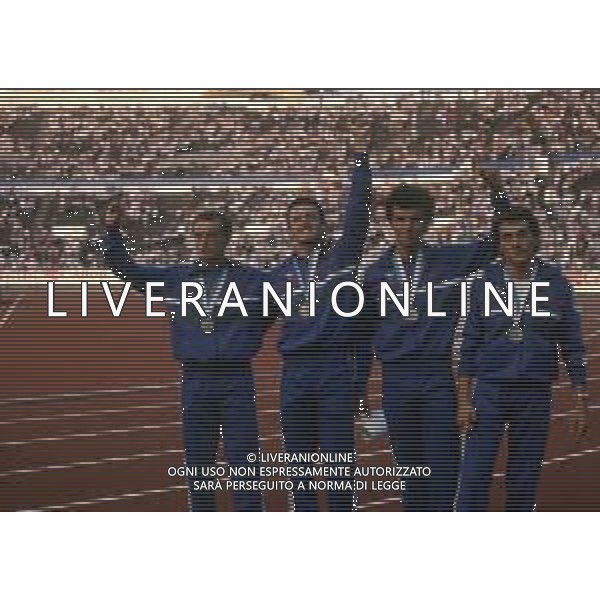 1983 HELSINKI CAMPIONATI DEL MONDO DI ATLETICA LEGGERA NELLA FOTO PIER FRANCESCO PAVONI CON PIETRO MENNEA STEFANO TILLI E CARLO SIMIONATO STAFFETTA 4X4 AG ALDO LIVERANI SAS