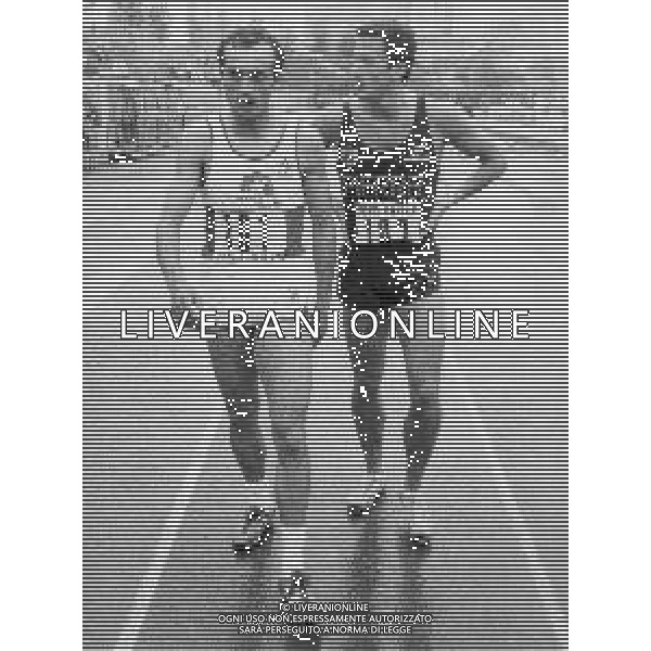 RETROSPETTIVA PIER FRANCESCO PAVONI ATLETICA NELLA FOTO PIER FRANCESCO PAVONI CON PIETRO MENNEA ALL\'ARENA CIVICA DI MILANO AG ALDO LIVERANI SAS