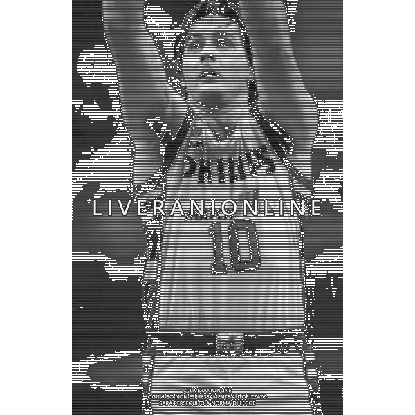 RETROSPETTIVA ROBERTO PREMIER CESTISTA GIOCATORE PALLACANESTRO NELLA FOTO CON LA MAGLIA DELLA PHILIPS MILANO CAMPIONATO BASKET 1988-1989 ©ARCHIVIO AG. ALDO LIVERANI SAS