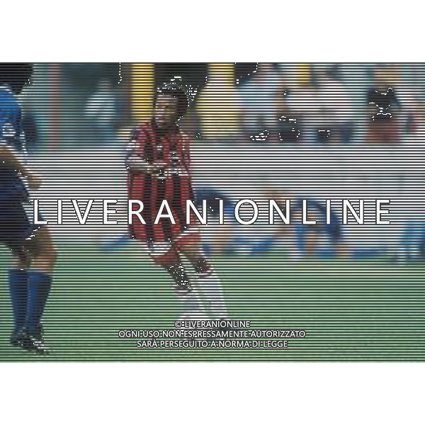 RETROSPETTIVA EDGAR DAVIDS CALCIATORE NELLA FOTO EDGAR DAVIDS CON LA MAGLIA DEL MILAN AG ALDO LIVERANI SAS