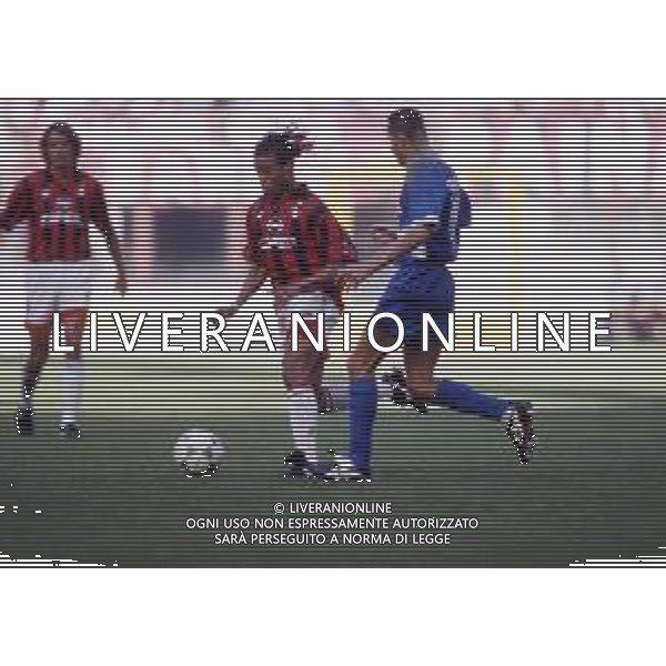RETROSPETTIVA EDGAR DAVIDS CALCIATORE NELLA FOTO EDGAR DAVIDS CON LA MAGLIA DEL MILAN AG ALDO LIVERANI SAS