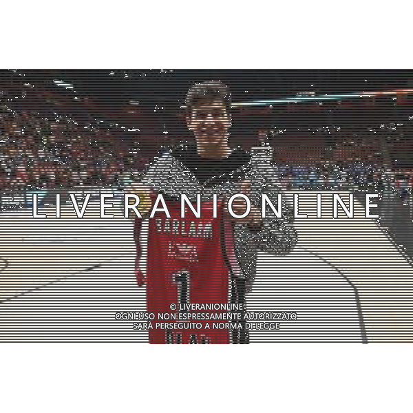 ¬© TVRG Simone Barlaam campione paraolimpionico nel nuoto a Tokyo premiato dall\'Olimpia Milano con una maglia personalizzata AX Armani Exchange Milano vs LDLC ASVEL Lyon-Villeurbanne Turkish Ailines EuroLeague - 5a giornata regular season Assago (MI) 21-10-2021 Mediolanum Forum foto Roberto Garavaglia/ag. Aldo Liverani sas/AG. ALDO LIVERANI SAS