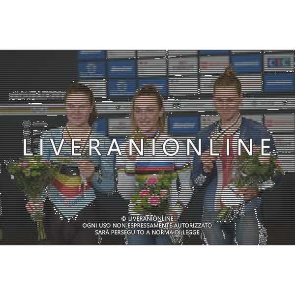 21-10-2021 World Championships Elite Women Track; Giornata 02; 2021, Italia; 2021, Belgium; 2021, Usa; Paternoster, Letizia; Kopecky, Lotte; Valente, Jennifer; Roubaix; ©SIROTTI/AGENZIA ALDO LIVERANI SAS