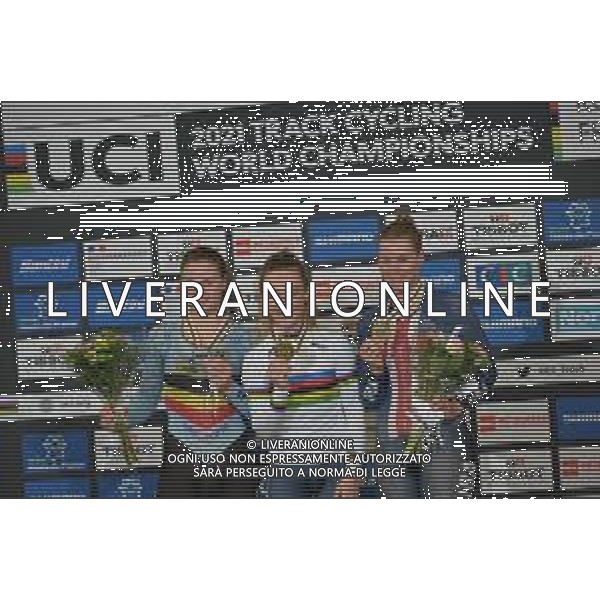 21-10-2021 World Championships Elite Women Track; Giornata 02; 2021, Italia; 2021, Belgium; 2021, Usa; Paternoster, Letizia; Kopecky, Lotte; Valente, Jennifer; Roubaix; ©SIROTTI/AGENZIA ALDO LIVERANI SAS