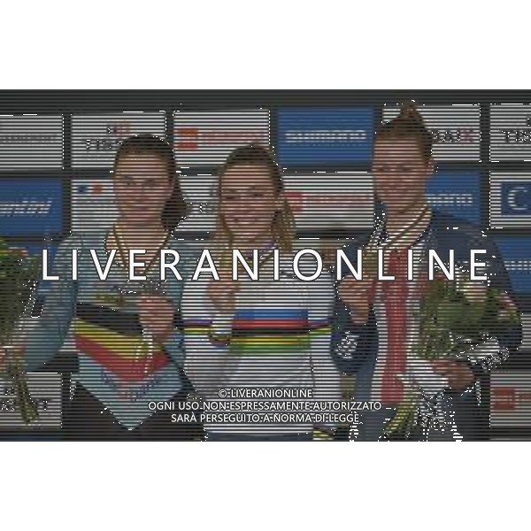 21-10-2021 World Championships Elite Women Track; Giornata 02; 2021, Italia; 2021, Belgium; 2021, Usa; Paternoster, Letizia; Kopecky, Lotte; Valente, Jennifer; Roubaix; ©SIROTTI/AGENZIA ALDO LIVERANI SAS