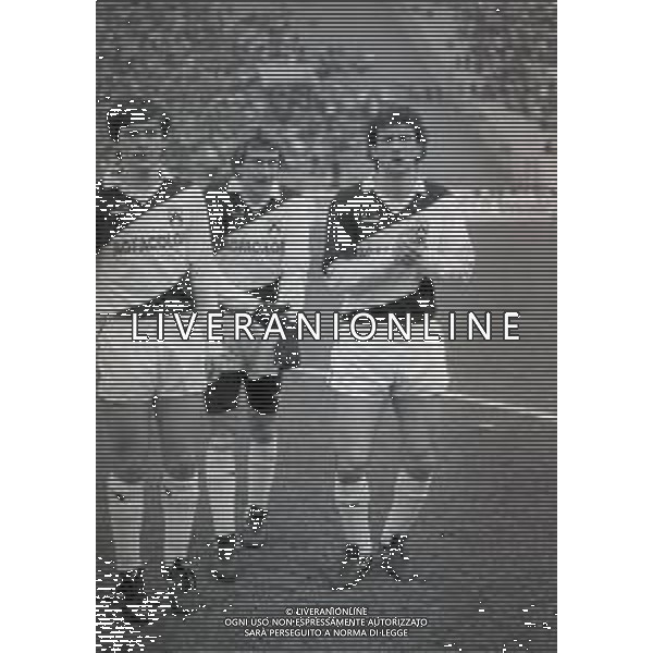13-01-1985 UDINE CAMPIONATO DI CALCIO SERIE A UDINESE -CREMONESE 2-0 NELLA FOTO ATTILIO TESSER-PAOLO MIANO E MARCO BILLIA AG ALDO LIVERANI SAS
