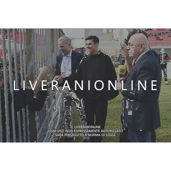 ¬© TVRG Matteo Pessina giocatore ddell\'Atalanta cresciuto nelle giovanili del Monza premiato prima della gara con lui il sindaco di Monza Dario Allevi e Adriano Galliani amministratorte delegato del Monza Monza vs Cittadella Campionato Serie BKT - 9a giornata Monza 23-10-2021 U-Power Stadium foto Roberto Garavaglia/ag. Aldo Liverani sas /AGENZIA ALDO LIVERANI SAS