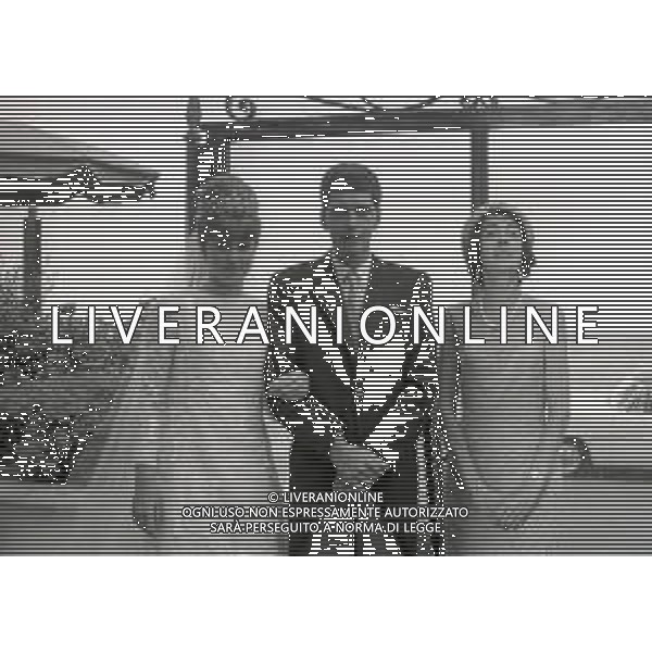 RETROPETTIVA GUY BORBONE PARMA REALI NELLA FOTO GUY BORBONE PARMA MATRIMONIO A NIZZA IN CHIESA CON LA MOGLIE BRIGITTE PEU-DUVALLON IL GIORNO 11-07-1964 AG ALDO LIVERANI SAS