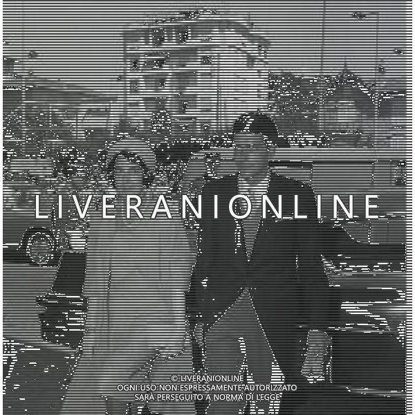 RETROPETTIVA GUY BORBONE PARMA REALI NELLA FOTO GUY BORBONE PARMA MATRIMONIO A NIZZA IN CHIESA CON LA MOGLIE BRIGITTE PEU-DUVALLON IL GIORNO 11-07-1964 AG ALDO LIVERANI SAS