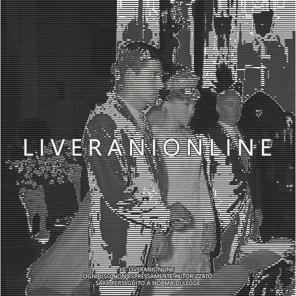 RETROPETTIVA GUY BORBONE PARMA REALI NELLA FOTO GUY BORBONE PARMA MATRIMONIO A NIZZA IN CHIESA CON LA MOGLIE BRIGITTE PEU-DUVALLON IL GIORNO 11-07-1964 AG ALDO LIVERANI SAS