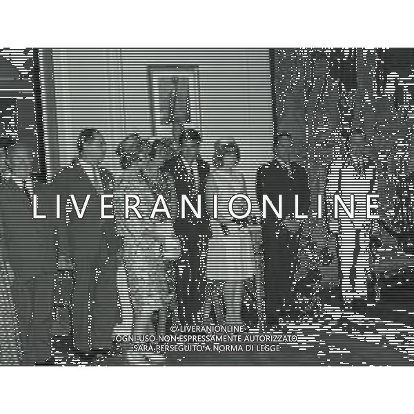 RETROPETTIVA GUY BORBONE PARMA REALI NELLA FOTO GUY BORBONE PARMA MATRIMONIO CIVILE A NIZZA CON LA MOGLIE BRIGITTE PEU-DUVALLON NELL\'ANNO 1964 AG ALDO LIVERANI SAS