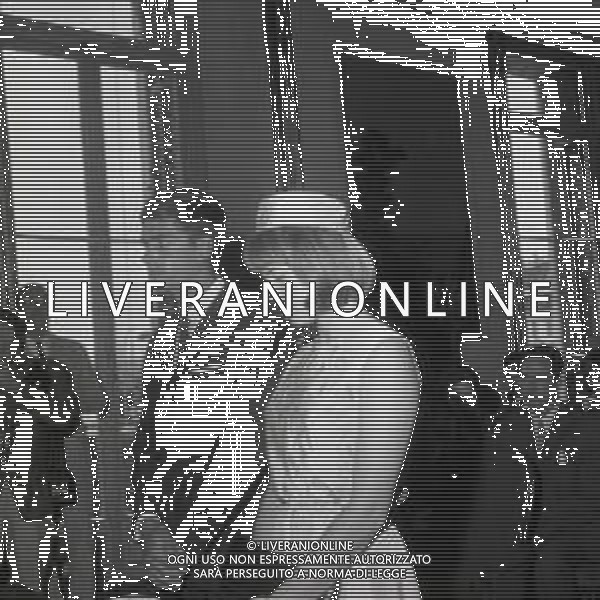 RETROPETTIVA GUY BORBONE PARMA REALI NELLA FOTO GUY BORBONE PARMA MATRIMONIO CIVILE A NIZZA CON LA MOGLIE BRIGITTE PEU-DUVALLON NELL\'ANNO 1964 AG ALDO LIVERANI SAS