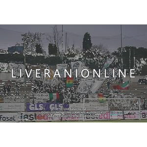 I tifosi del Cesena arrivati a Teramo durante la gara di Lega Pro girone B tra Teramo Calcio e Cesena presso lo stadio Gaetano Bonolis il 23 Ottobre 2021 a Teramo. (Photo: Danilo Di Giovanni) ©Danilo Di Giovanni/AGENZIA ALDO LIVERANI SAS