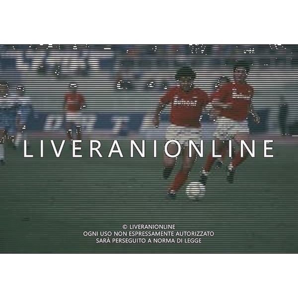 RETROSPETTIVA DIEGO ARMANDO MARADONA CALCIATORE NELLA FOTO DIEGO ARMANDO MARADONA CON LA MAGLIA DEL NAPOLI CALCIO AG ALDO LIVERANI SAS