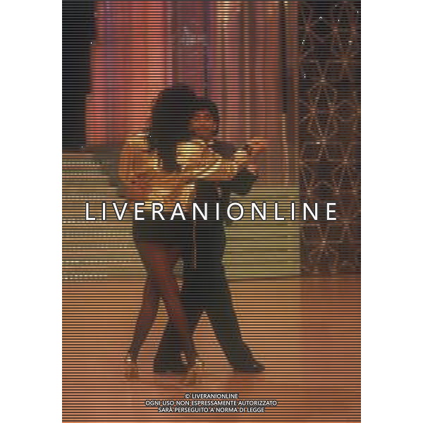 RETROSPETTIVA DIEGO ARMANDO MARADONA CALCIATORE NELLA FOTO DIEGO ARMANDO MARADONA BALLA CON SABRINA SALERNO AG ALDO LIVERANI SAS