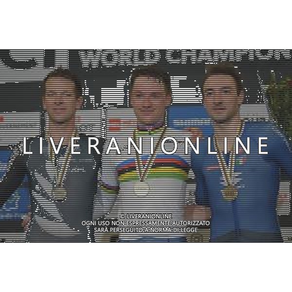 23-10-2021 World Championships Elite Track; Giornata 04; 2021, Ineos Grenadiers; 2021, New Zealand; 2021, Italia; Hayter, Ethan; Gates, Aaron; Viviani, Elia; Roubaix; ©SIROTTI / AGENZIA ALDO LIVERANI SAS