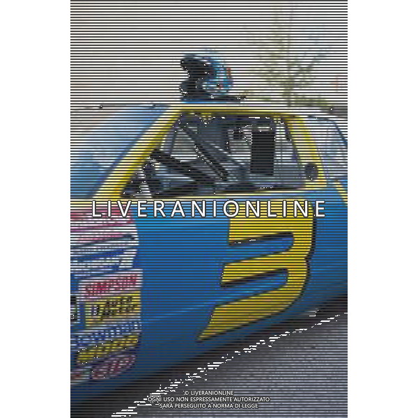 Daniel Ricciardo (AUS) McLaren drives Dale Earnhardtís 1984 Wrangler Chevrolet Monte Carlo. 23.10.2021. Formula 1 World Championship, Rd 17, United States Grand Prix, Austin, Texas, USA, Qualifying Day. - www.xpbimages.com, EMail: requests@xpbimages.com © Copyright: Price / XPB Images/ AGENZIA ALDO LIVERANI SAS - ITALY ONLY EDITORIAL USE ONLY